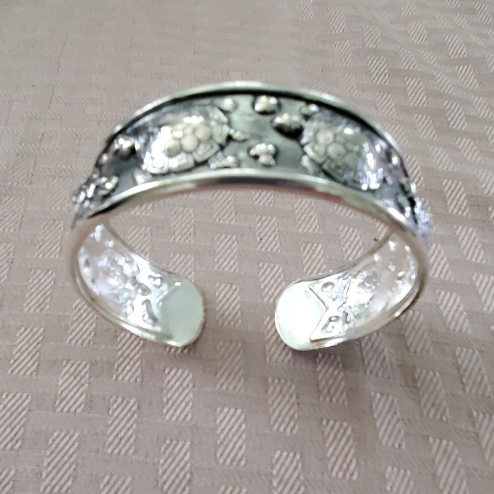 Faux Silver Bangle Bracelet with Turtles